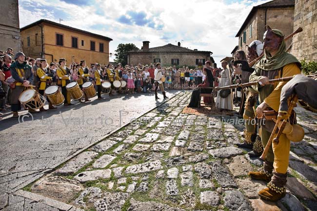 Monteriggioni: La Festa Medievale